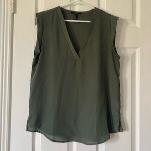 FOREVER21 sleeveless blouse (size M)